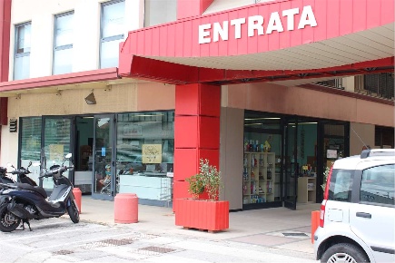 Foto Negozio in via Caduti del Lavoro 42F, Chiaravalle Passo Varano