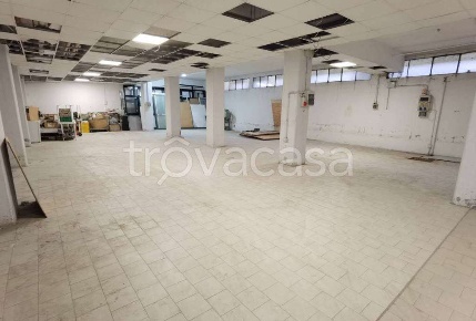 Foto Magazzino in via Emilia Ospizio 54, Reggio nell'Emilia Mirabello