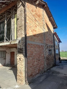 Foto Magazzino in Crocetta, San Polo d'Enza di 200 m² con 4 locali