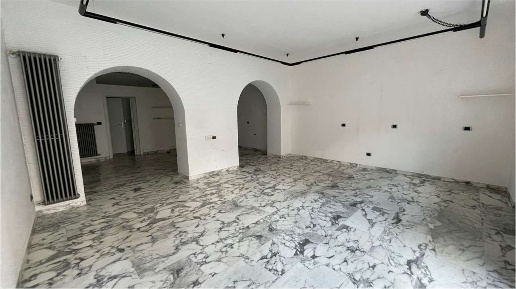 Foto Ufficio in Corso Bettini, Rovereto Centro Nord di 74 m² con 3 locali