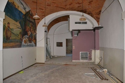 Foto Negozio a Lucignano di 119 m² con 3 locali in vendita