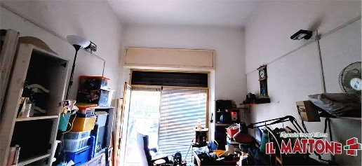 Foto Magazzino in Via Campomorone, Genova Pontedecimo di 21 m² con 2 locali