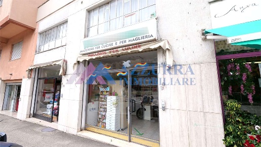 Foto Attività commerciale a Lanciano di 200 m² con 4 locali in vendita