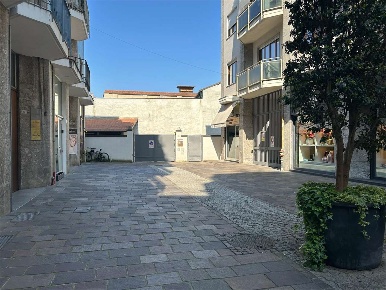 Foto Negozio in San Gregorio  4, Busto Arsizio Piazza Santa Maria di 40 m²