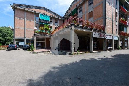 Foto Negozio in Via Emilia Ospizio 98/A, Reggio nell'Emilia Gaida - Cadè