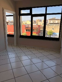 Foto Ufficio in Piazza Falcone, Mondragone di 80 m² con 3 locali in vendita