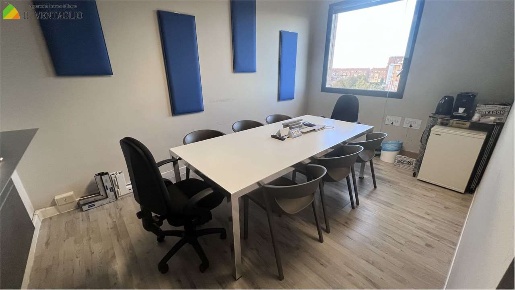 Foto Ufficio a Sassuolo di 80 m² con 4 locali in affitto