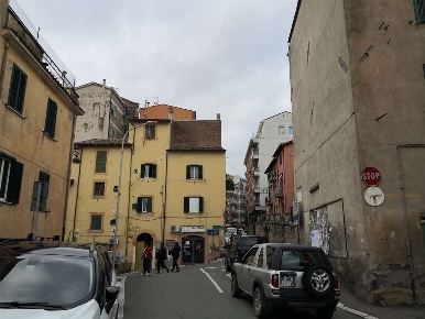 Foto Negozio a Castel Madama di 55 m² con 2 locali in affitto