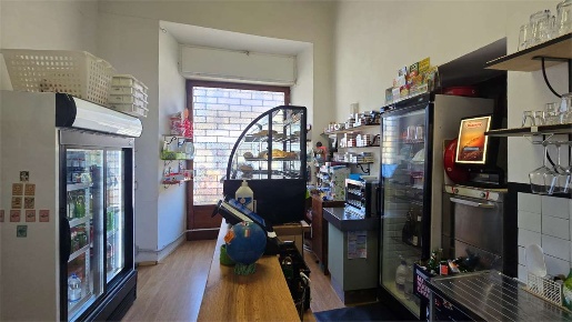 Foto Attività commerciale in Corso Guglielmo Marconi 13, Bettona Centro