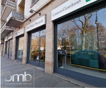 Foto Negozio in Corso Casale 44, Torino Gran Madre - Crimea di 100 m²