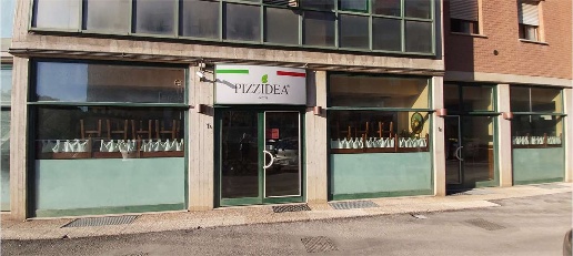 Foto Negozio a Perugia di 230 m² con 4 locali in vendita