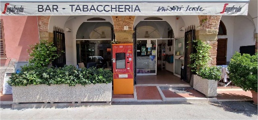 Foto Attività commerciale a Perugia di 160 m² con 4 locali in vendita