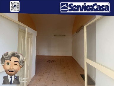 Foto Negozio in VIA CAVALLOTTI, Cerignola Centro di 30 m² con 1 locali
