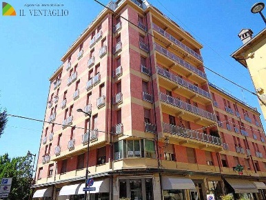 Foto Ufficio a Sassuolo di 60 m² con 2 locali in vendita