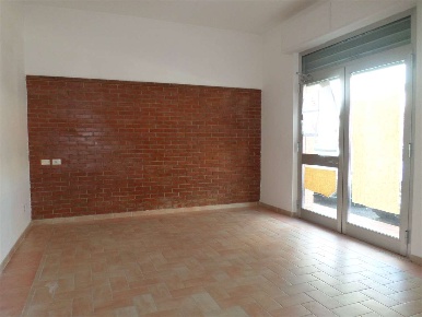 Foto Negozio a Capannori di 50 m² con 2 locali in affitto