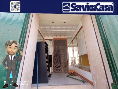 Foto Negozio in VIA OSTERIA DUCALE, Cerignola Centro di 100 m² con 2 locali
