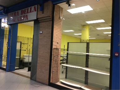 Foto Negozio a Finale Emilia di 115 m² con 1 locali in affitto