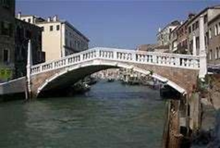 Foto Negozio in lista di spagna, Venezia Guglie - San Leonardo di 26 m²