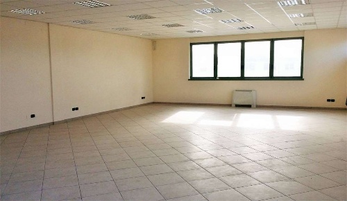 Foto Ufficio in Porcarii - Rughi, Porcari Centro di 115 m² con 1 locali