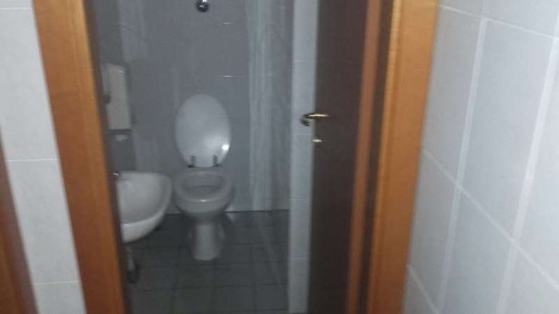 Foto Negozio in via goito, Ancona Cardeto di 150 m² con 1 locali in vendita
