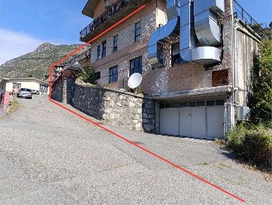 Foto Magazzino in Rue de la Gare, Châtillon Centro di 1550 m² con 20 locali