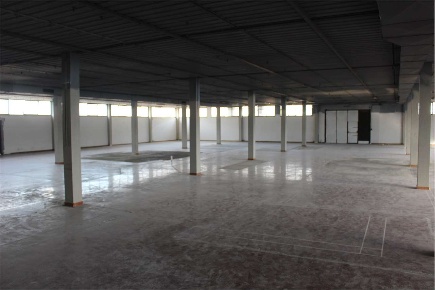 Foto Magazzino a Arezzo di 1000 m² con 2 locali in vendita