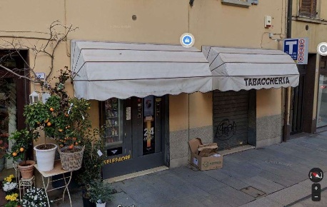 Foto Negozio in via Emilia S. Stefano 39/e, Reggio nell'Emilia di 42 m²