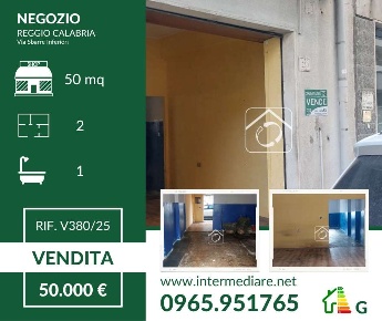 Foto Negozio a Reggio di Calabria di 48 m² con 2 locali in vendita