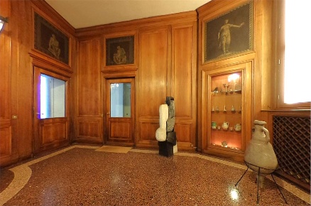Foto Negozio in Via Borgopesso 21, Milano Quadrilatero della Moda di 65 m²
