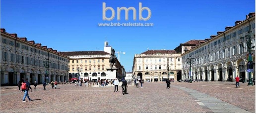 Foto Negozio a Torino di 240 m² con 3 locali in vendita