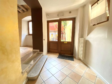 Foto Negozio in SCALA AL CONVENTO  2, Borgo Valsugana Borgo di 51 m²