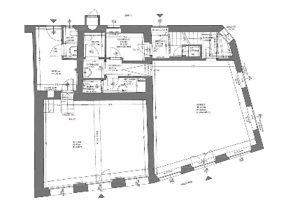 Foto Negozio in Largo Adua, Cantù Centro di 125 m² con 6 locali in vendita