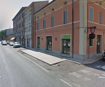 Foto Negozio a Mirandola di 130 m² con 1 locali in affitto