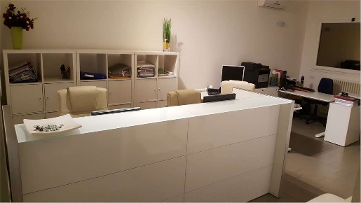 Foto Negozio a Agliana di 130 m² con 5 locali in vendita