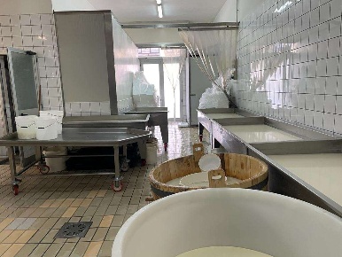 Foto Negozio a Mondragone di 170 m² con 2 locali in vendita