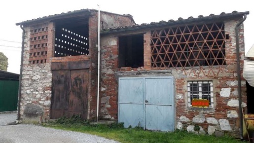 Foto Magazzino in san cassiano a vico, Lucca di 150 m² con 4 locali