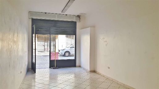 Foto Negozio a Reggio nell'Emilia di 42 m² con 1 locali in vendita