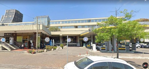 Foto Negozio in via Giardini  454, Modena San Faustino di 70 m² in vendita