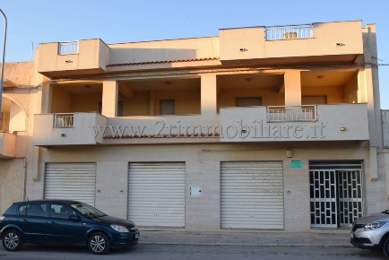 Foto Magazzino a Mazara del Vallo di 230 m² con 3 locali in vendita