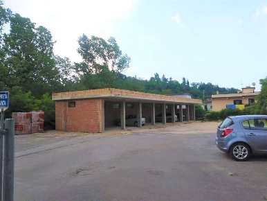 Foto Negozio a Frosinone di 180 m² in affitto