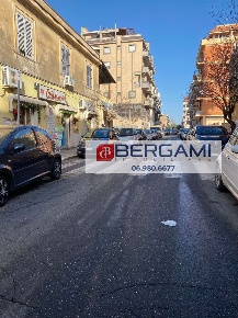 Foto Negozio in Via Vittorio Veneto 43, Nettuno Centro di 35 m² in affitto