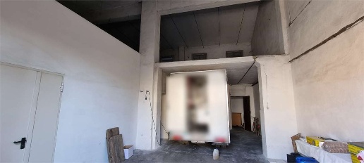 Foto Magazzino in Strada Statale Goitese 299, Goito Centro di 122 m²