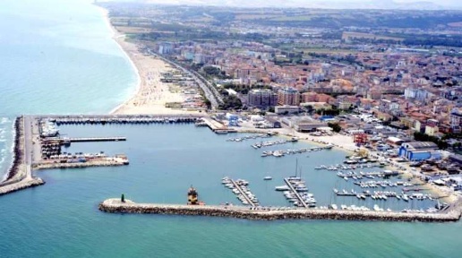 Foto Ufficio in VIA SAN MARINO, Civitanova Marche di 97 m² con 4 locali