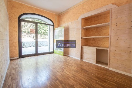 Foto Ufficio in via Frua 21, Ponte Nossa di 50 m² con 1 locali in vendita