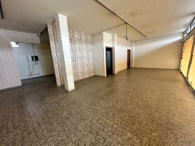 Foto Negozio a Gorgo al Monticano di 110 m² con 1 locali in affitto