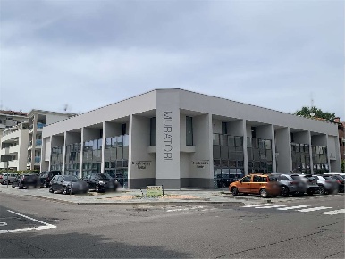 Foto Negozio in Via Muratori, Carpi Quartirolo - Meloni di 125 m²