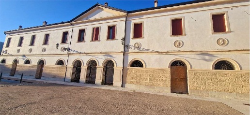 Foto Negozio a Vittorio Veneto di 189 m² con 5 locali in vendita