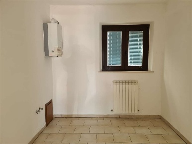 Foto Negozio a Giano dell'Umbria di 50 m² con 2 locali in affitto