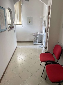 Foto Ufficio a Ancona di 129 m² con 5 locali in vendita
