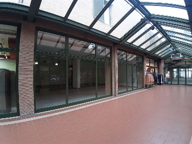 Foto Negozio in VIA DEL LAVATOIO, Jesi Porta Valle - Stazione di 110 m²